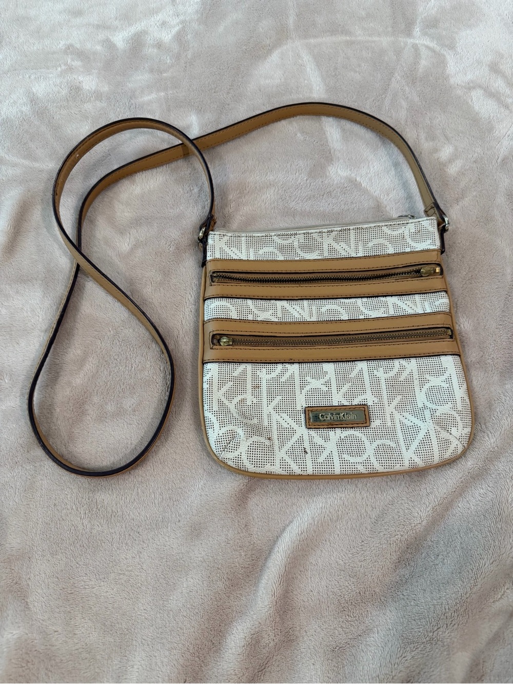 Vintage Calvin Klein White & Tan Monogram Crossbody Bag